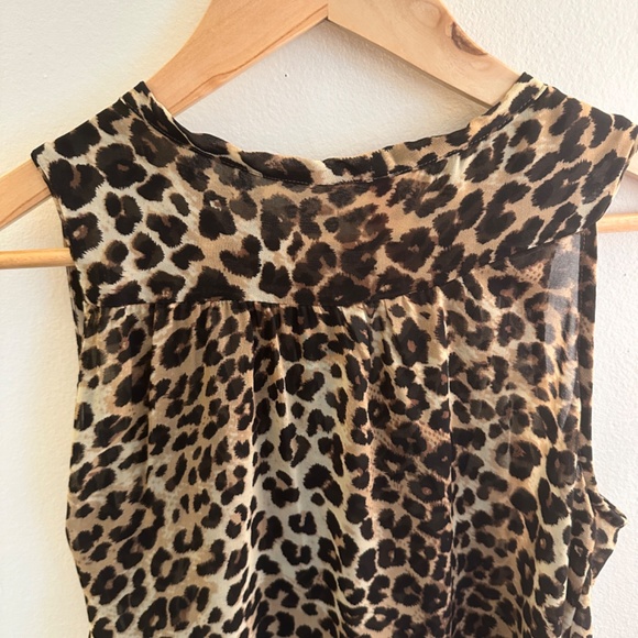 Flowy Leopard Print Blouse - Picture 11 of 11